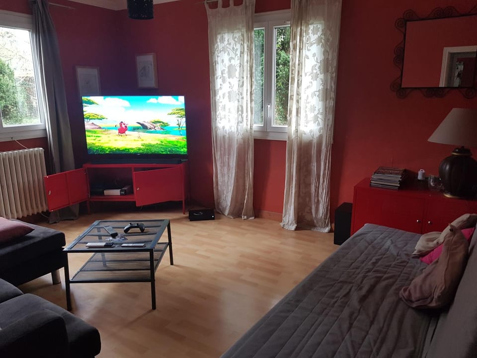 TV and multimedia, Bedroom