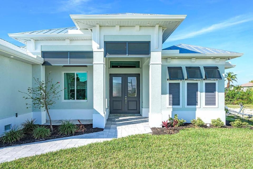 Fancy Flamingo Luxury Brand new Vacation Home Villa in Cape Coral