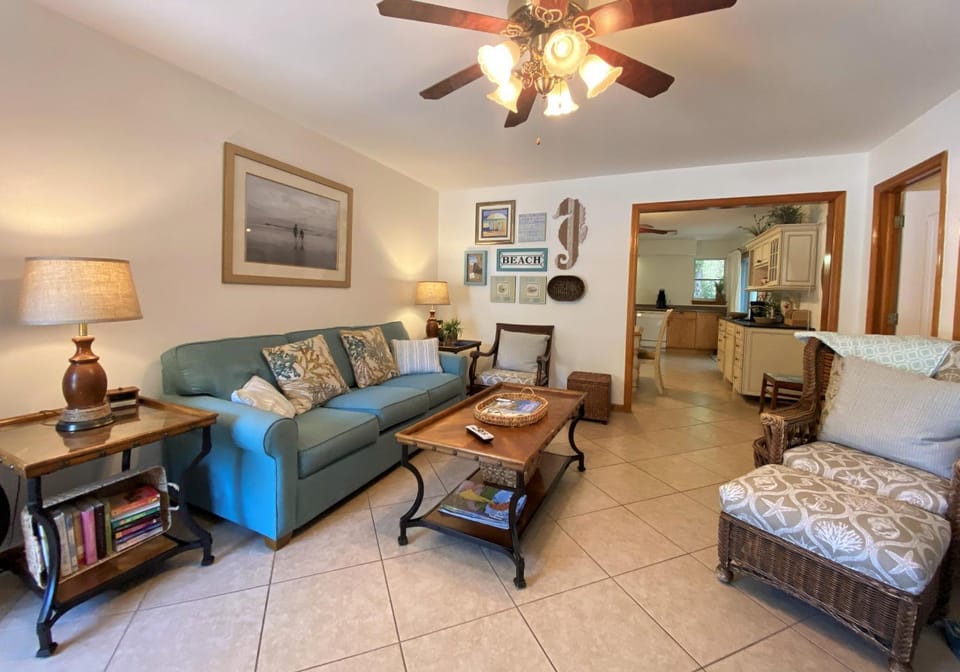 Holland House Duplex House in Camden County