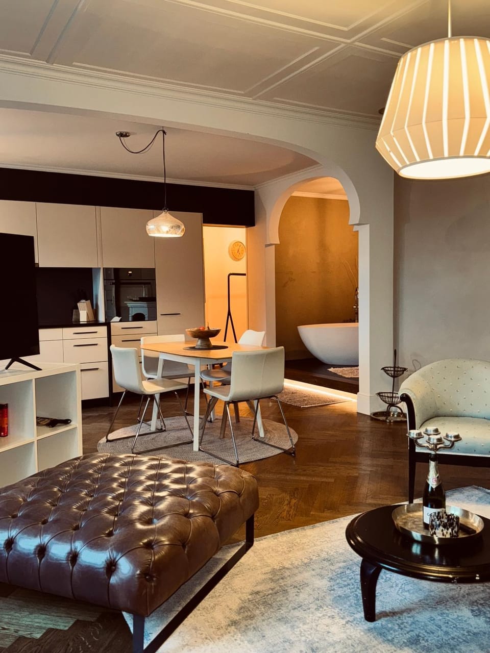 Living room, Photo of the whole room, Seating area, Dining area
