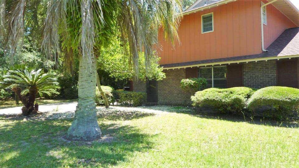 Ariel East Duplex House in Camden County
