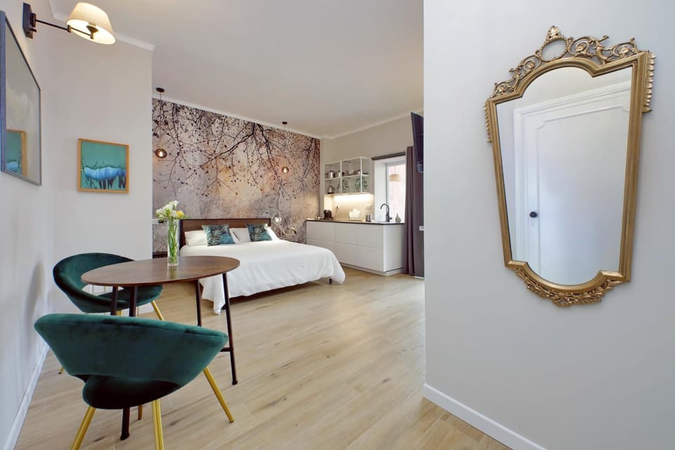 Bed, Photo of the whole room