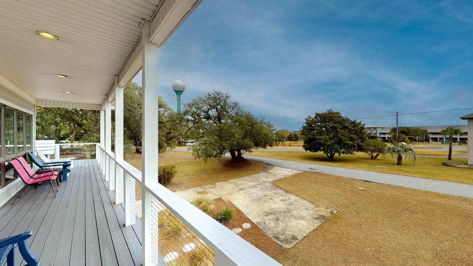 Clubhouse Cottage House in Camden County