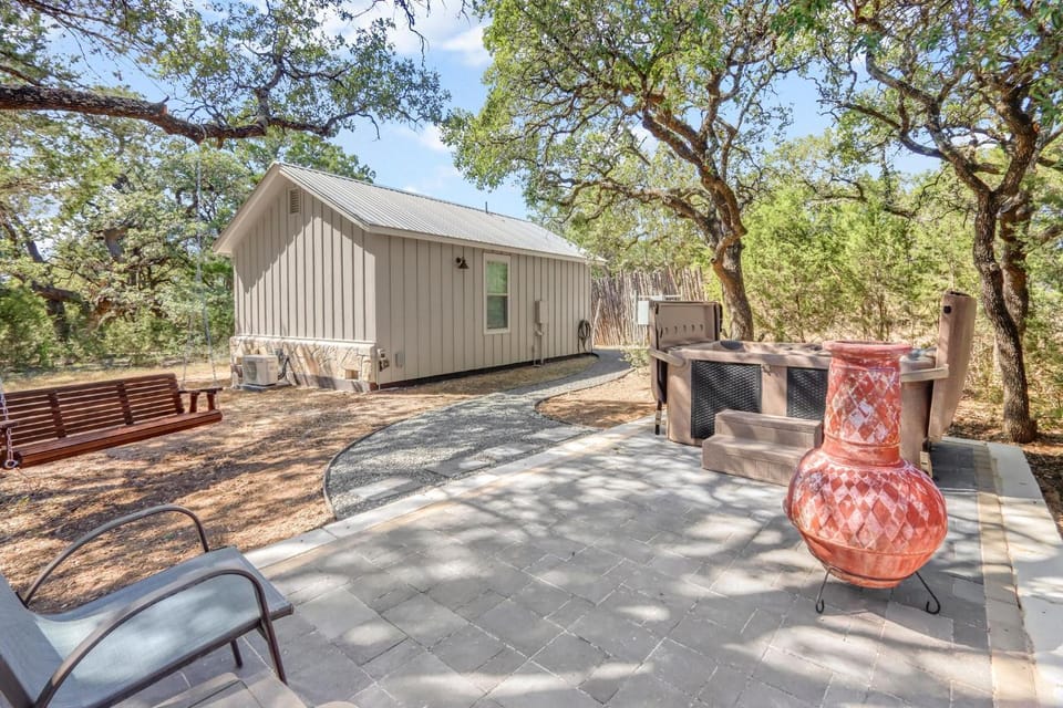 Cabins at Flite Acres - *Entire Property Cabin in Wimberley