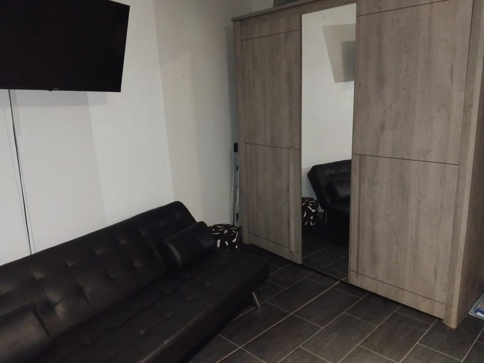 Appartement BREST tout confort avec internet et TV dans la chambre et le salon Apartment in Brest