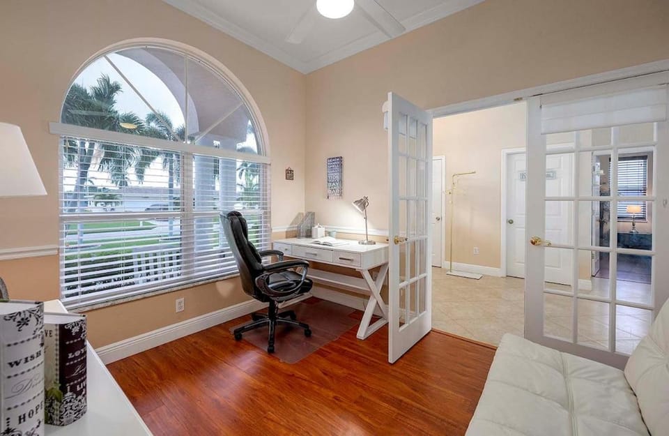 Malibu - top Location with Boat Dock Villa in Cape Coral