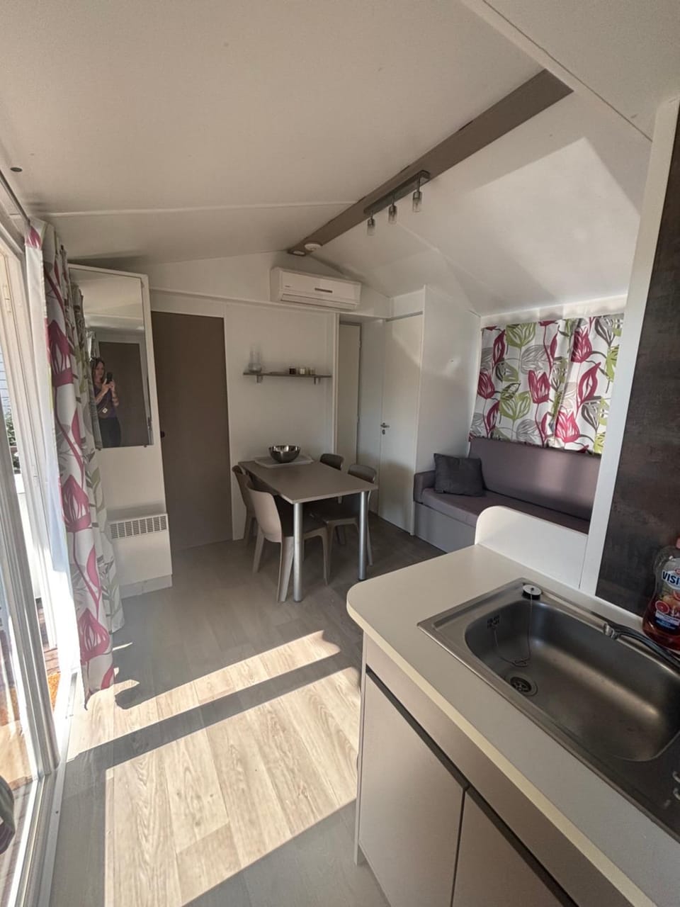 MOBIL HOME Jasmin 38 Campground/ 
RV Resort in Occitanie