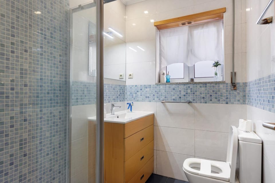 Bathroom, Living room