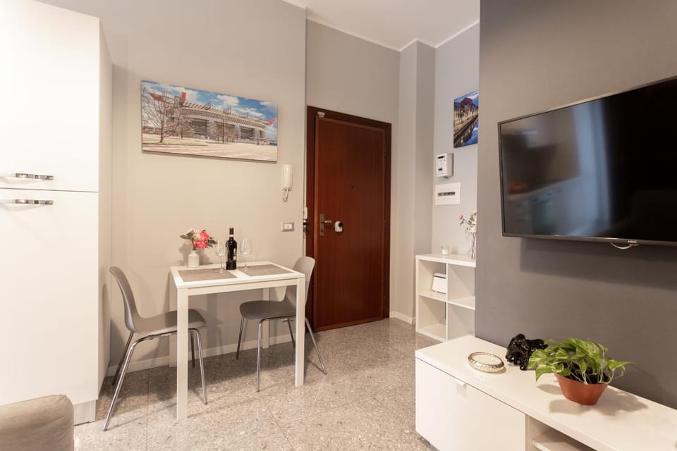 TV and multimedia, Kitchen or kitchenette, Dining area
