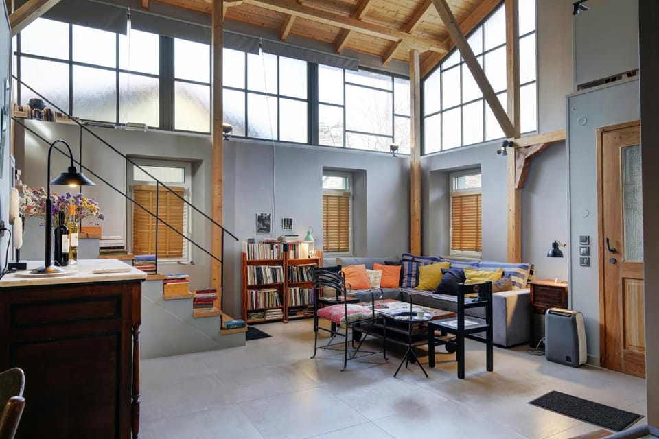 Living room, Seating area