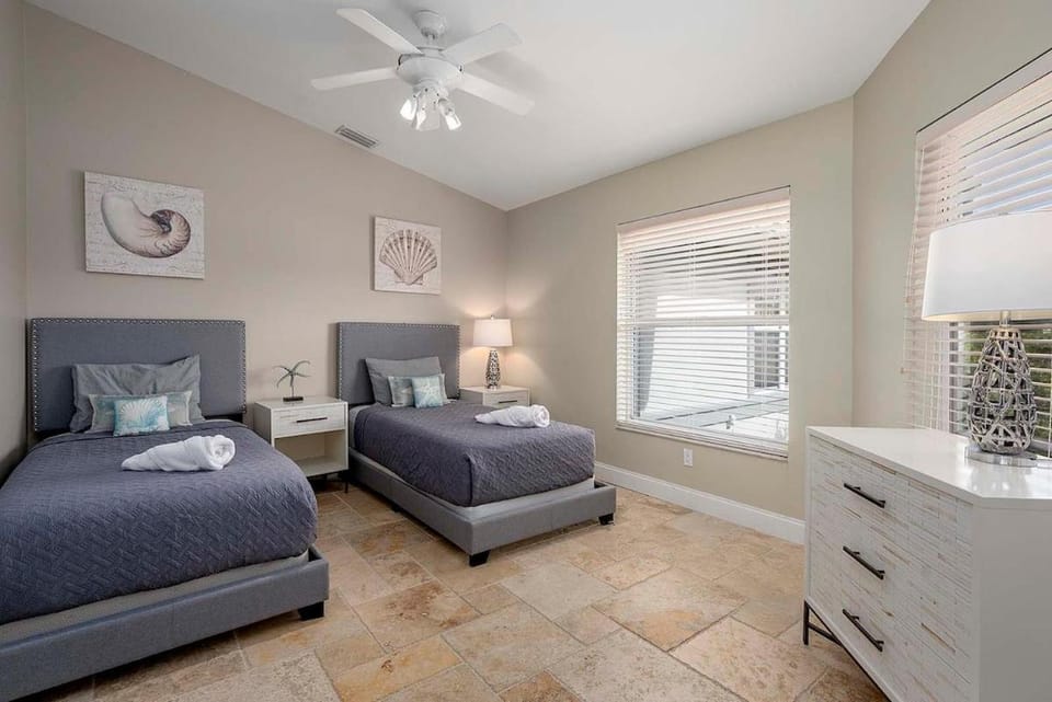 Mia Villa - Vacation Rental near Cape Harbour Villa in Cape Coral