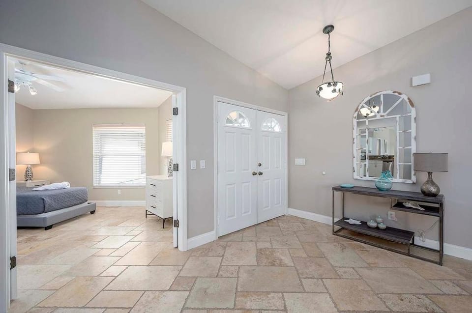 Mia Villa - Vacation Rental near Cape Harbour Villa in Cape Coral