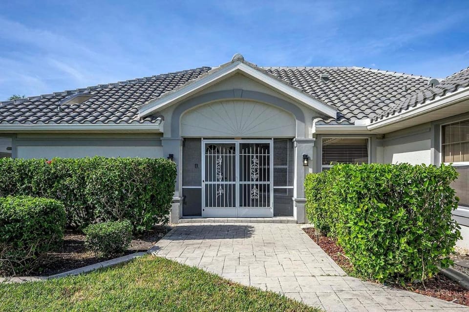 Mia Villa - Vacation Rental near Cape Harbour Villa in Cape Coral