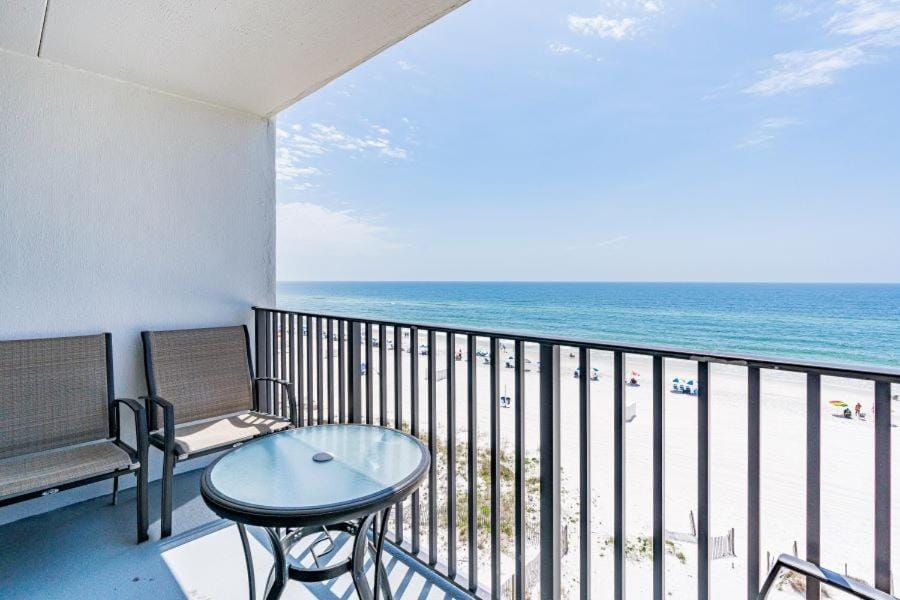 Island Sunrise 562 by Youngs Suncoast Apartment in Gulf Shores