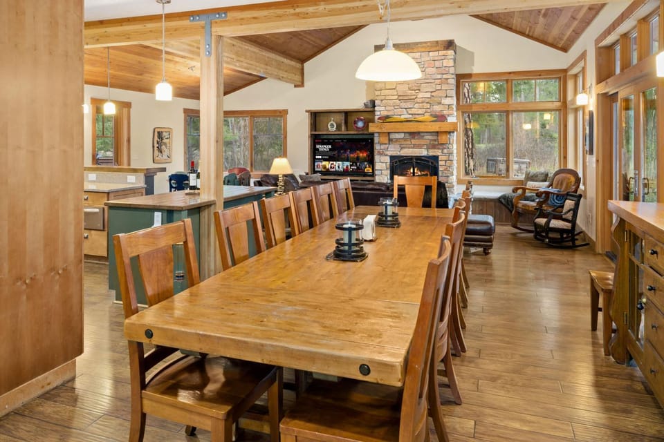 5BD FairwayView HotTub Fireplaces Firepit BBQ House in Kittitas County