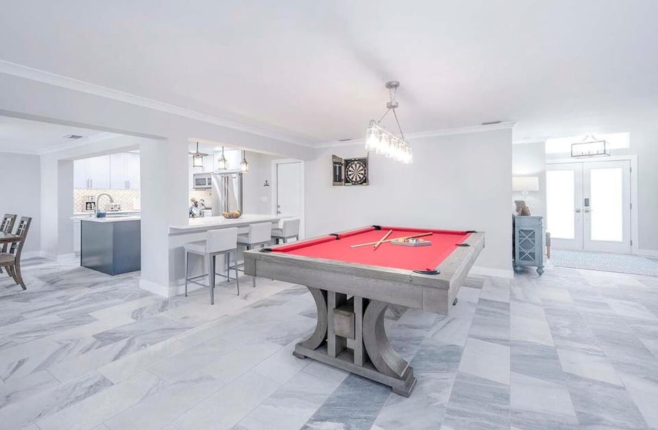 Reel and Relax- New remodeled with Sailboat Access Villa in Cape Coral