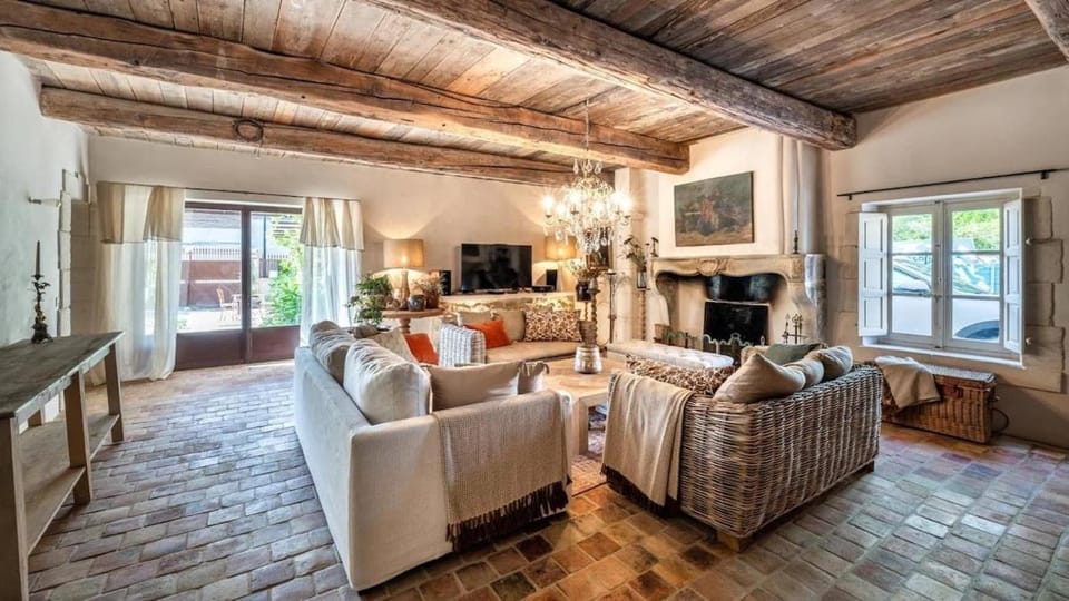 A typical provençal house House in Provence-Alpes-Côte d'Azur