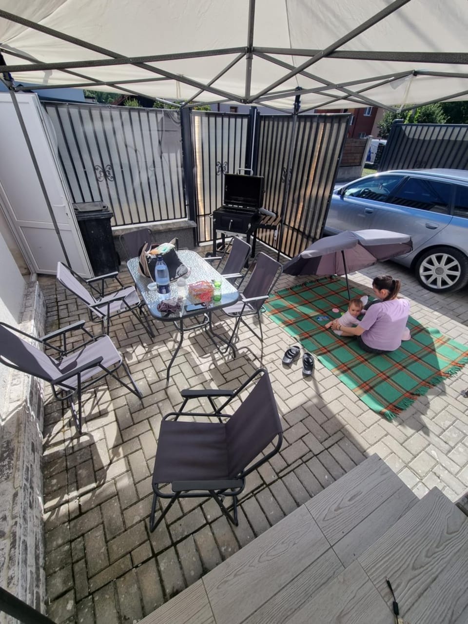 Seating area