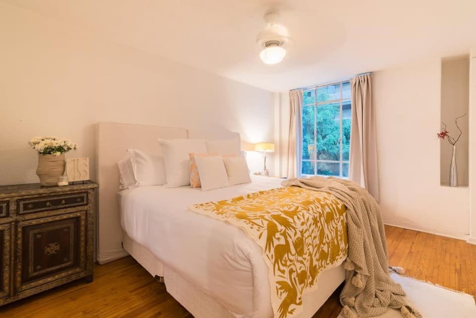 Location- Design and Comfort Fully Equipped Apartment in Mexico City