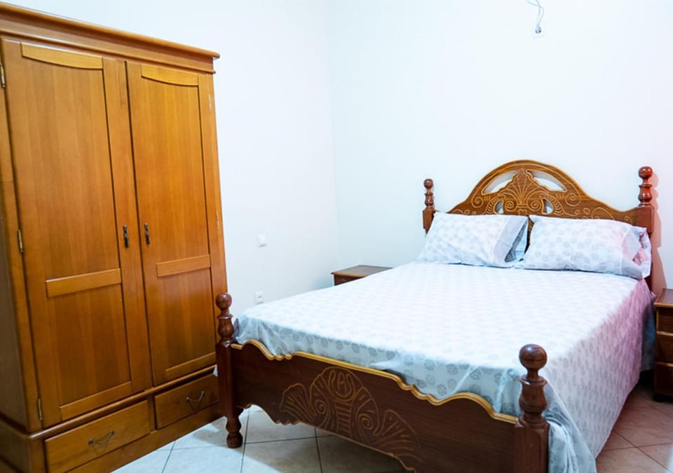 Bed, Bedroom, wardrobe