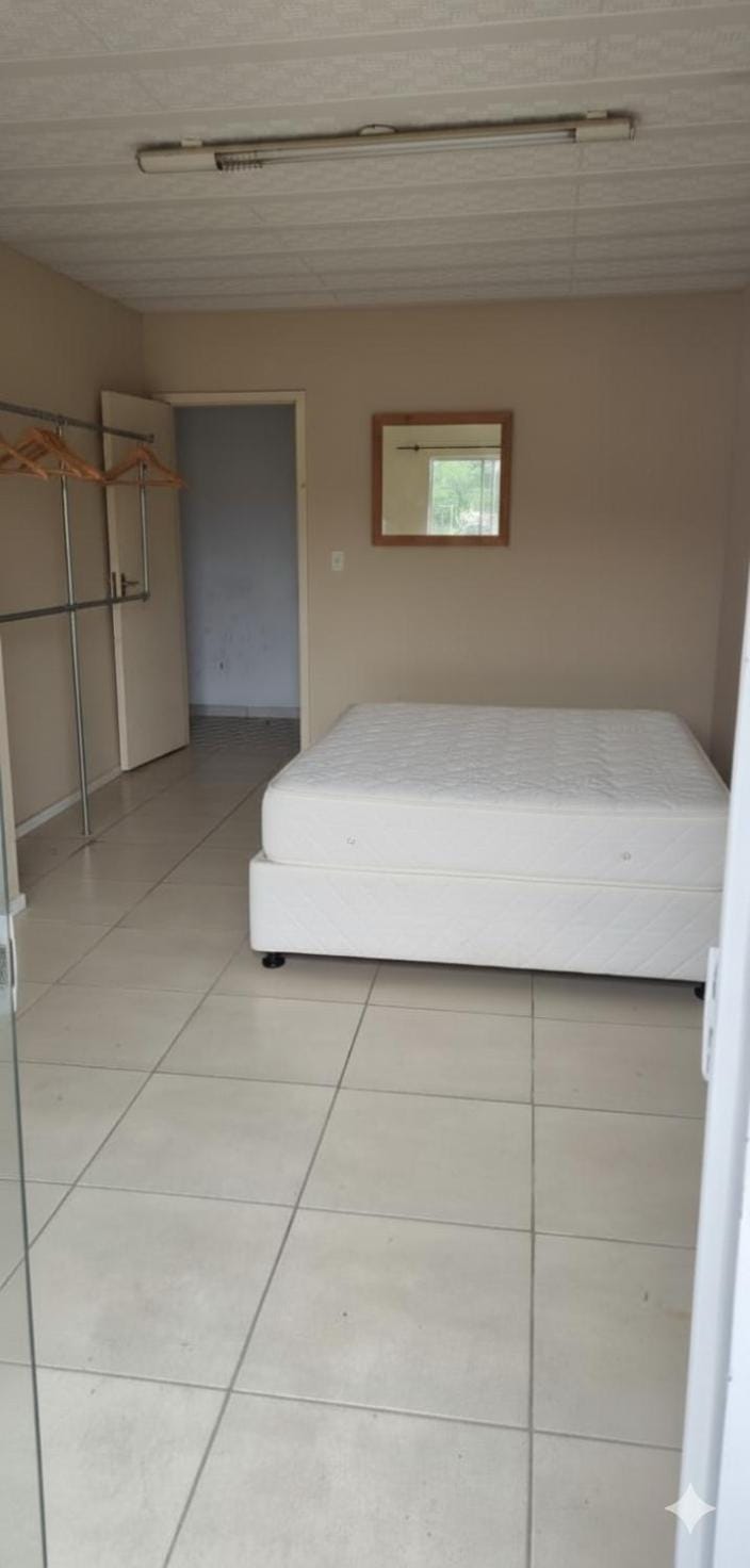 Kitnet completa próximo ao centro da cidade de matinhos Apartment in State of Paraná