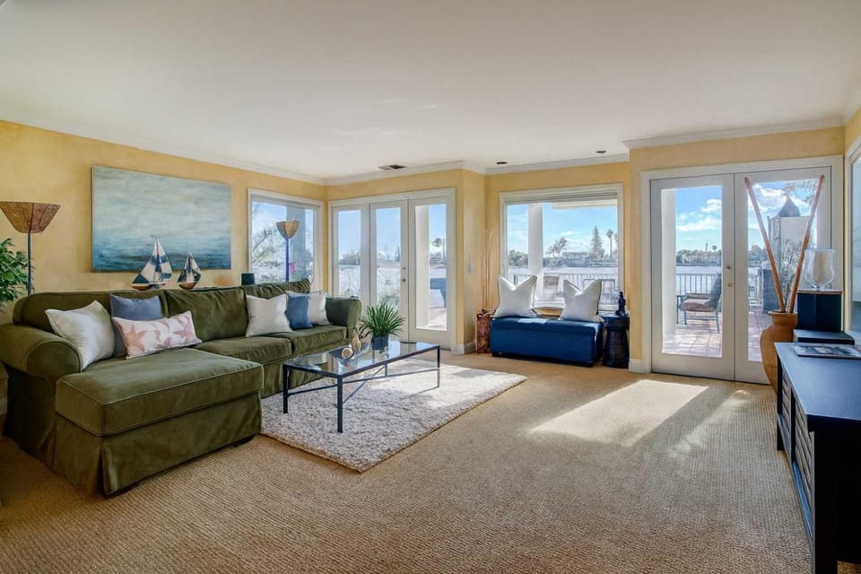 Waterfront Oasis with Sunset Views Novato House in Novato
