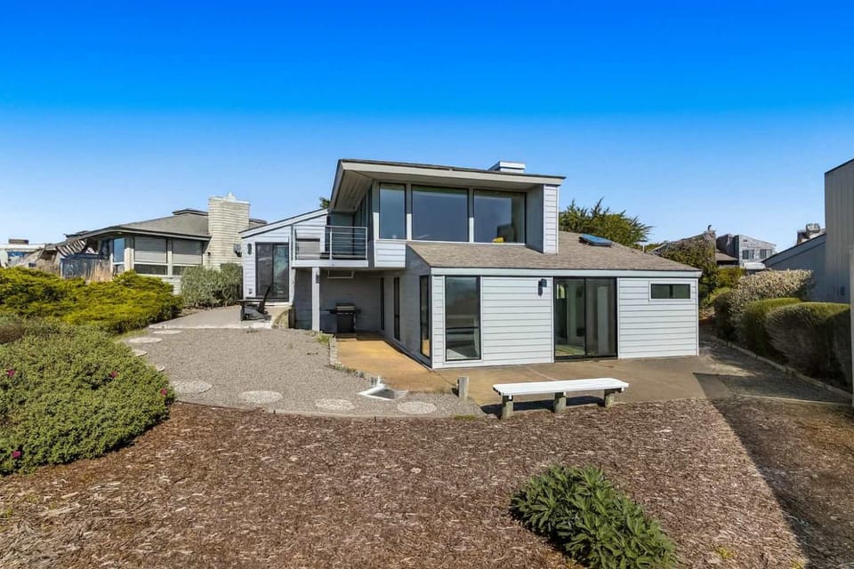 Coastal Tee Lodge by Sonoma Stays - Ocean Views House in Bodega Bay