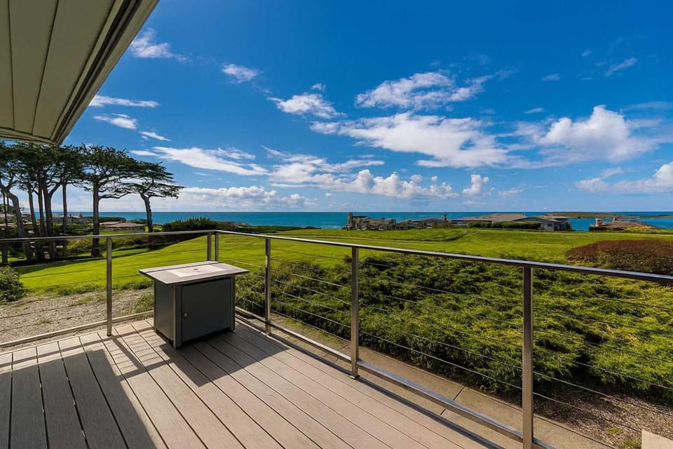 Coastal Tee Lodge by Sonoma Stays - Ocean Views House in Bodega Bay