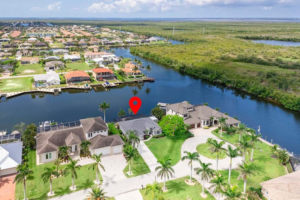 Vista Solare - Located by the Spreader with Gulf Access Villa in Cape Coral