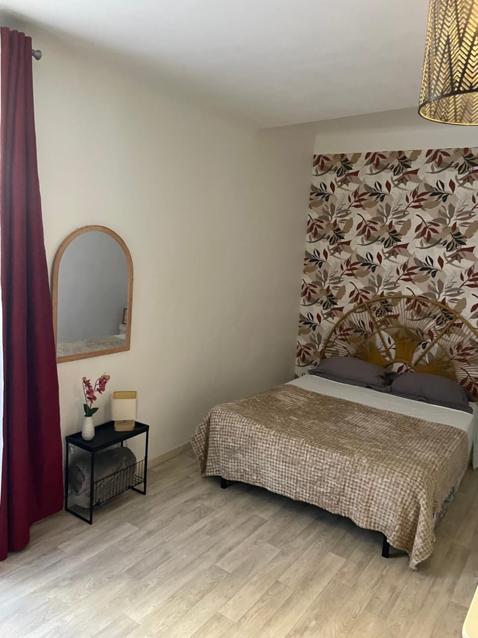 Bed, Photo of the whole room