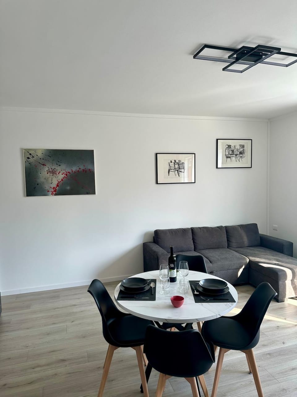 Living room, Dining area