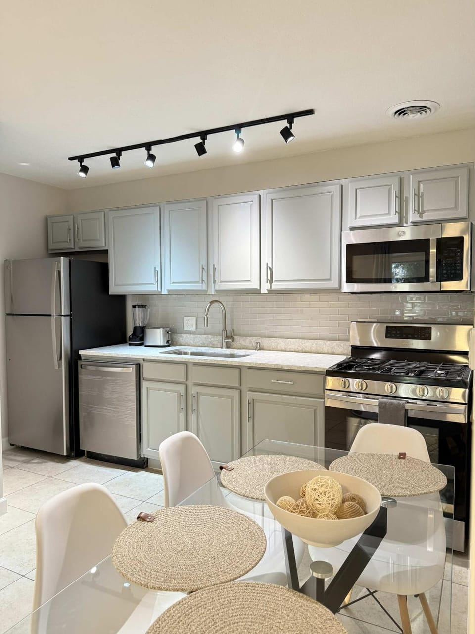 Newly Renovated 2BR Near UF & Shands House in Gainesville