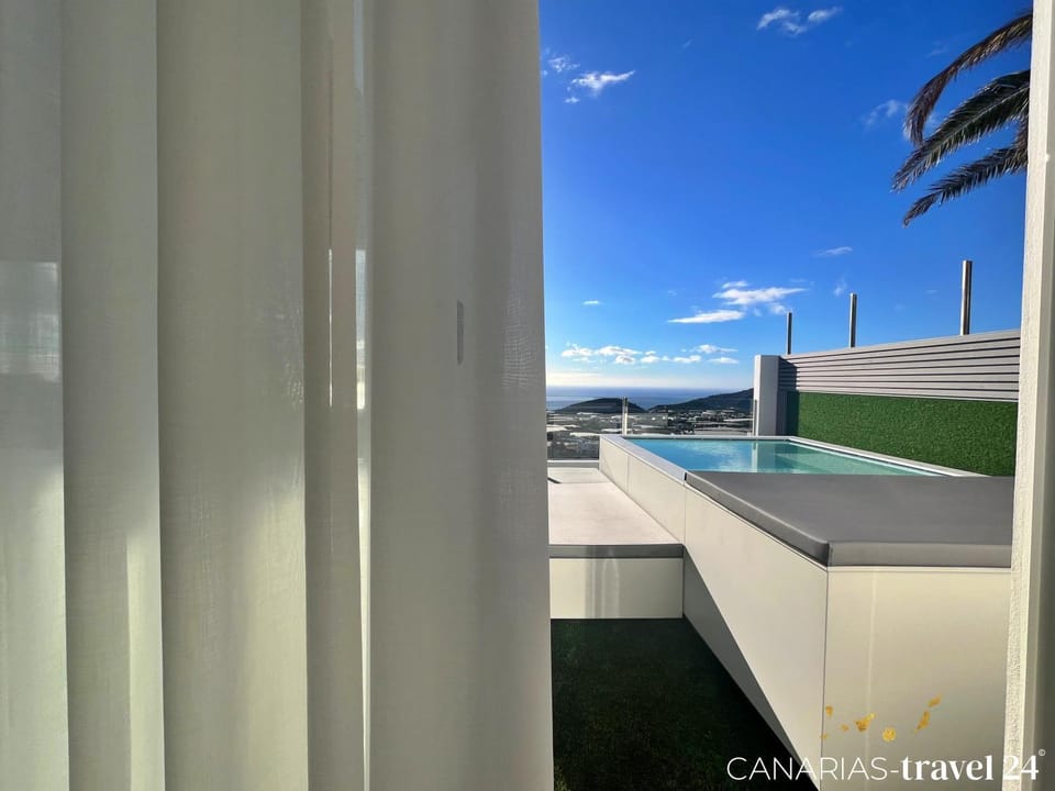 Los Roquitos II Villa in La Palma