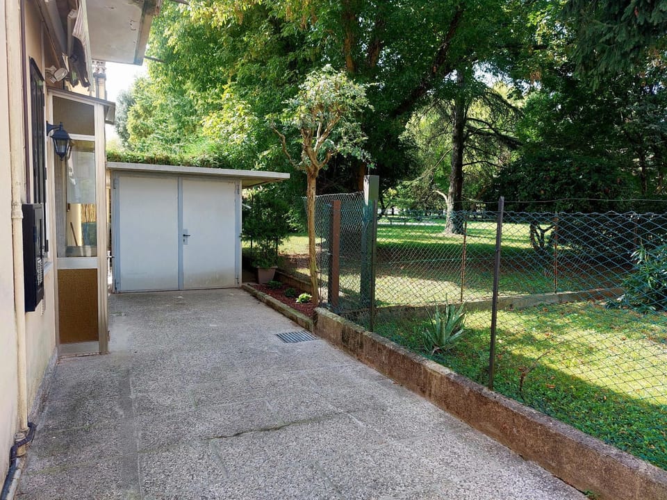Garden, Garden view, Parking