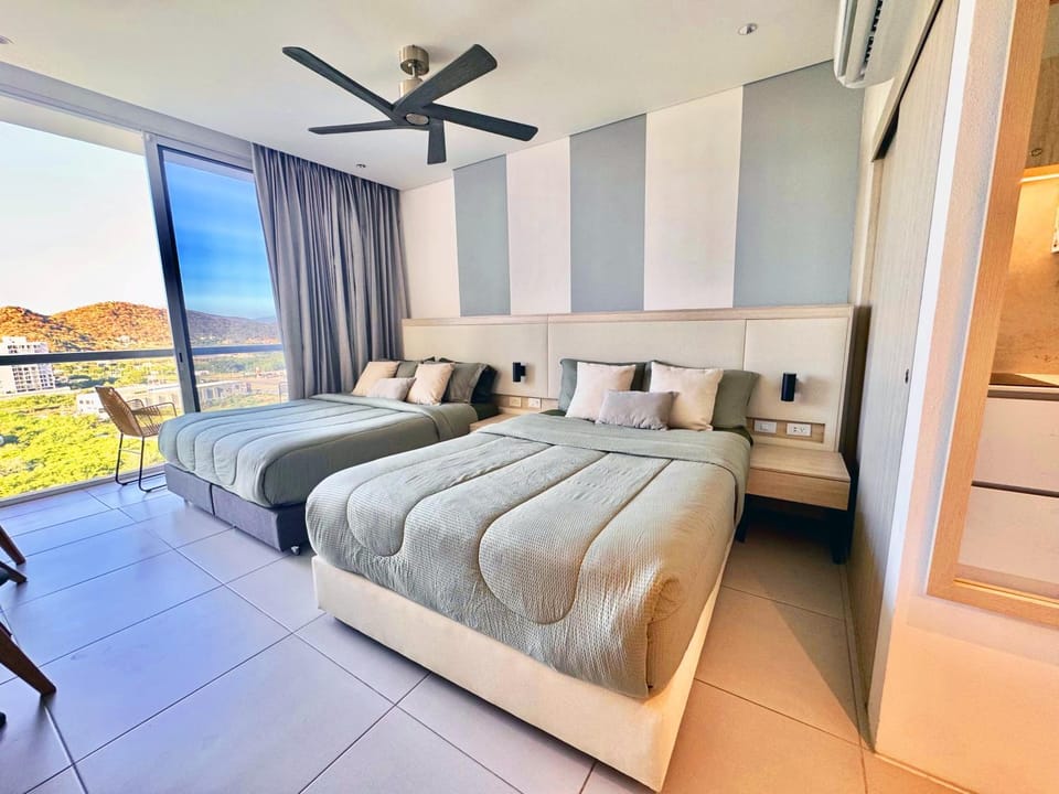 Bed, Natural landscape, Photo of the whole room, Bedroom