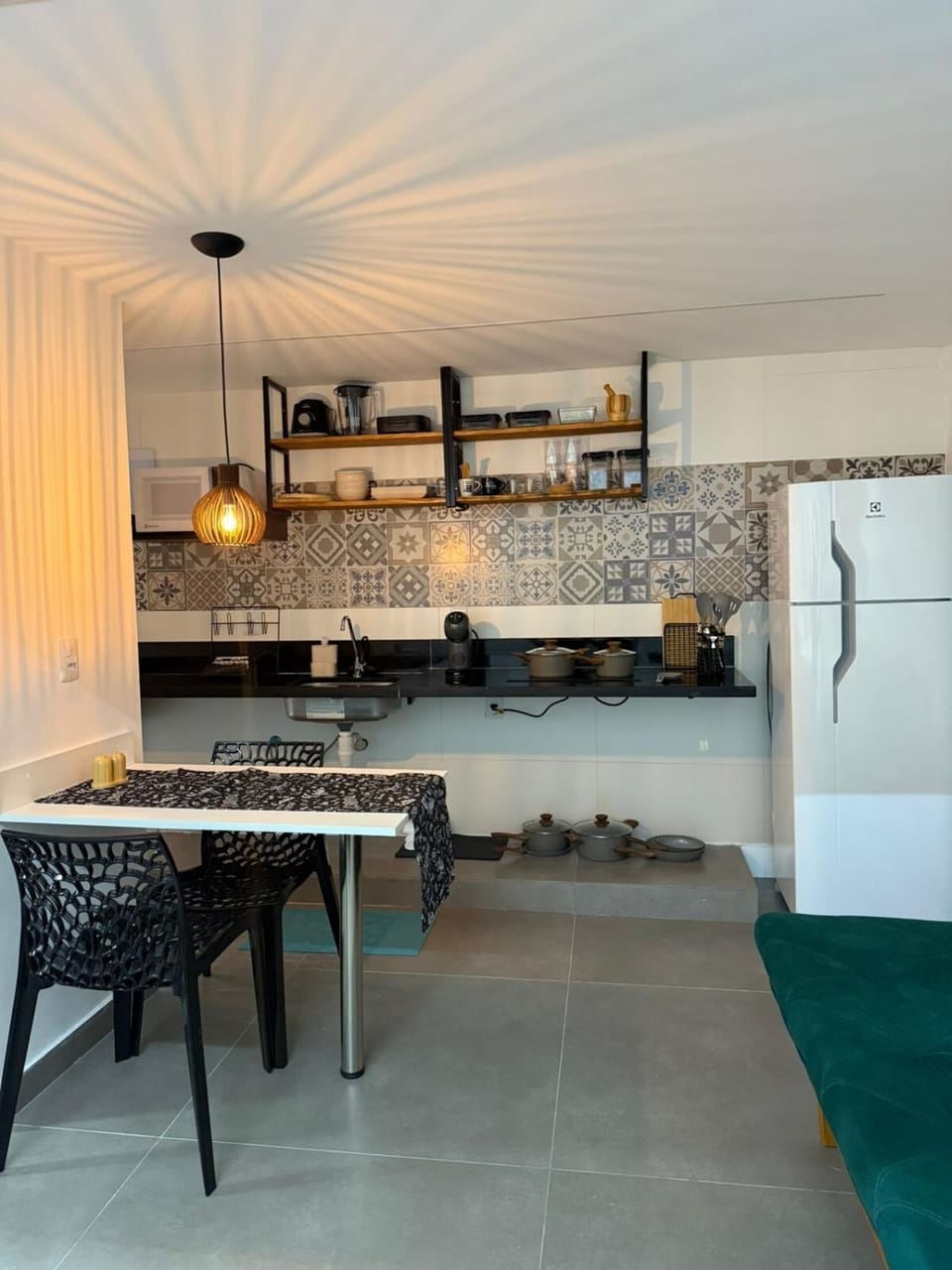 Dining area, Communal kitchen