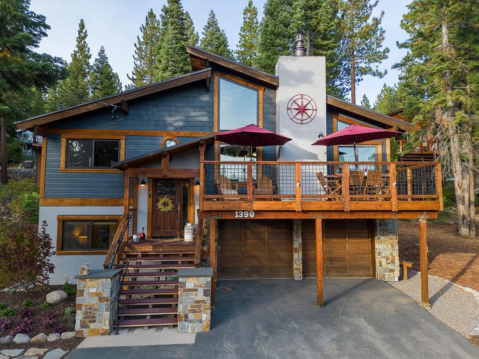 Boathouse in the Woods by Tahoe Getaways - Minutes to Lake Tahoe & Northstar House in Tahoe Vista