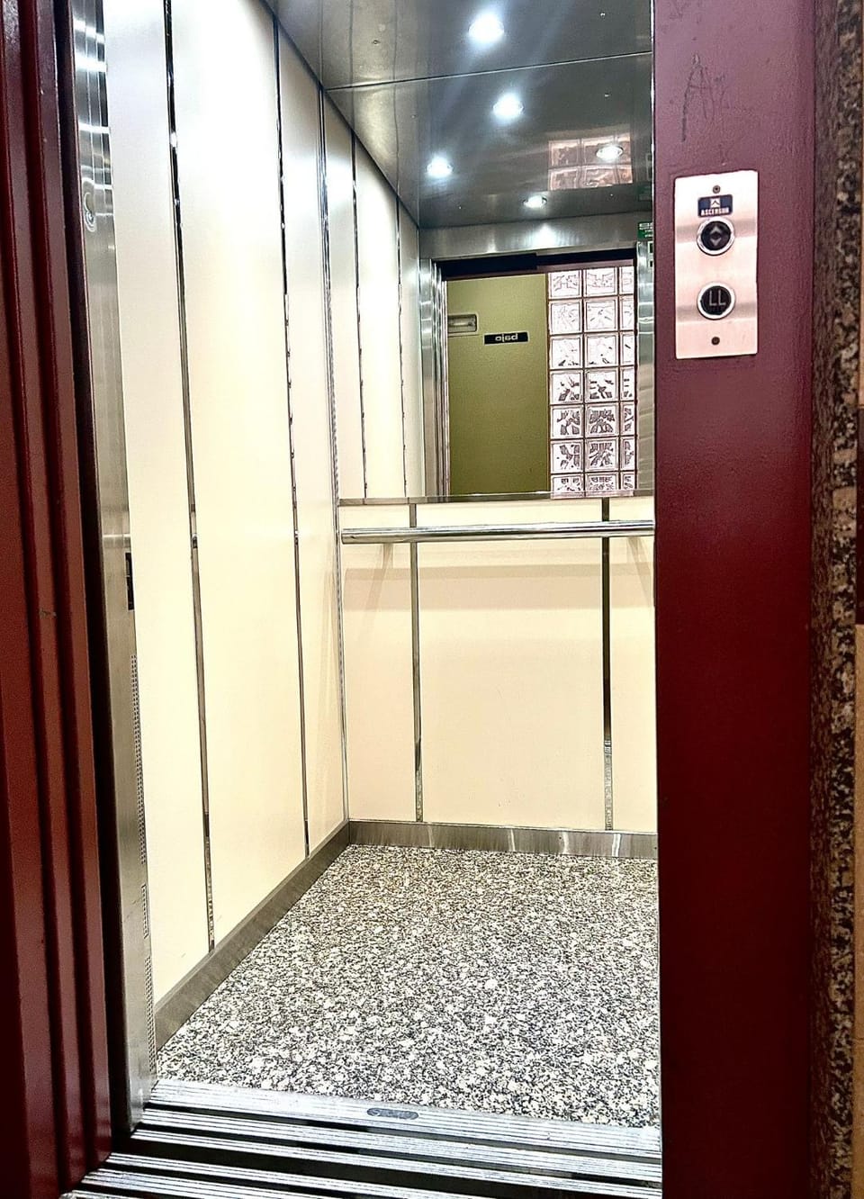 elevator