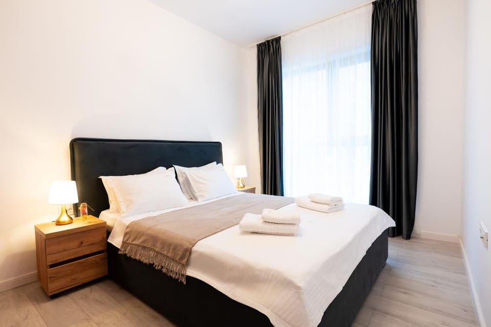 Soni Exclusive Apartments 749 Plaza with Free Private Parking & Self Check-in Apartment in Bucharest