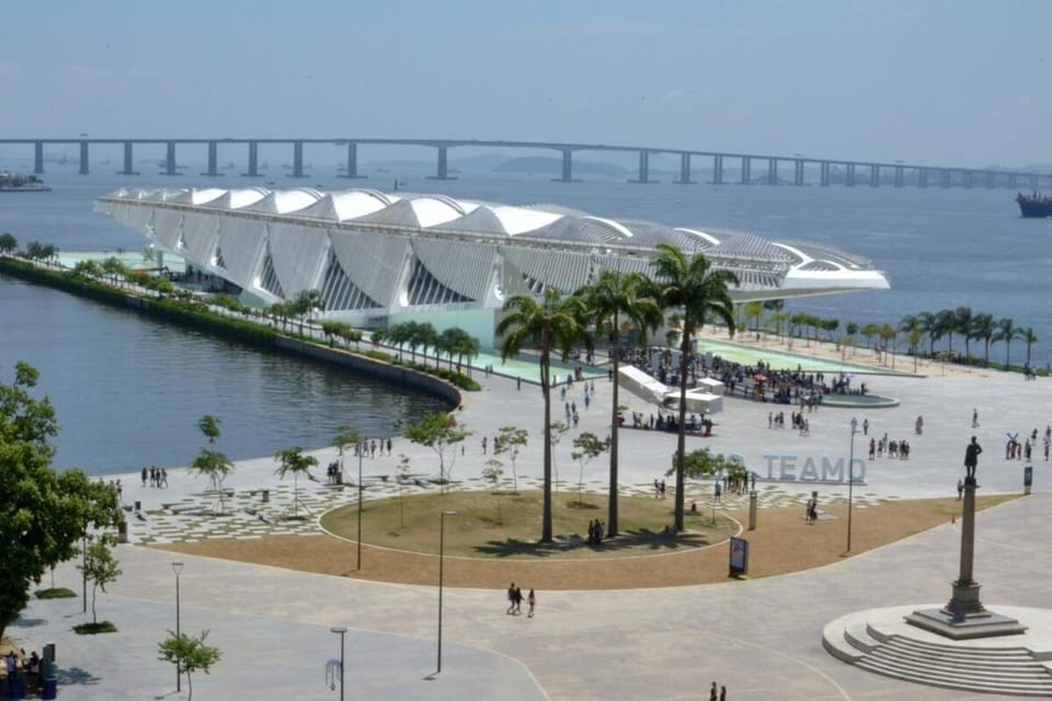 Nearby landmark, Neighbourhood, River view