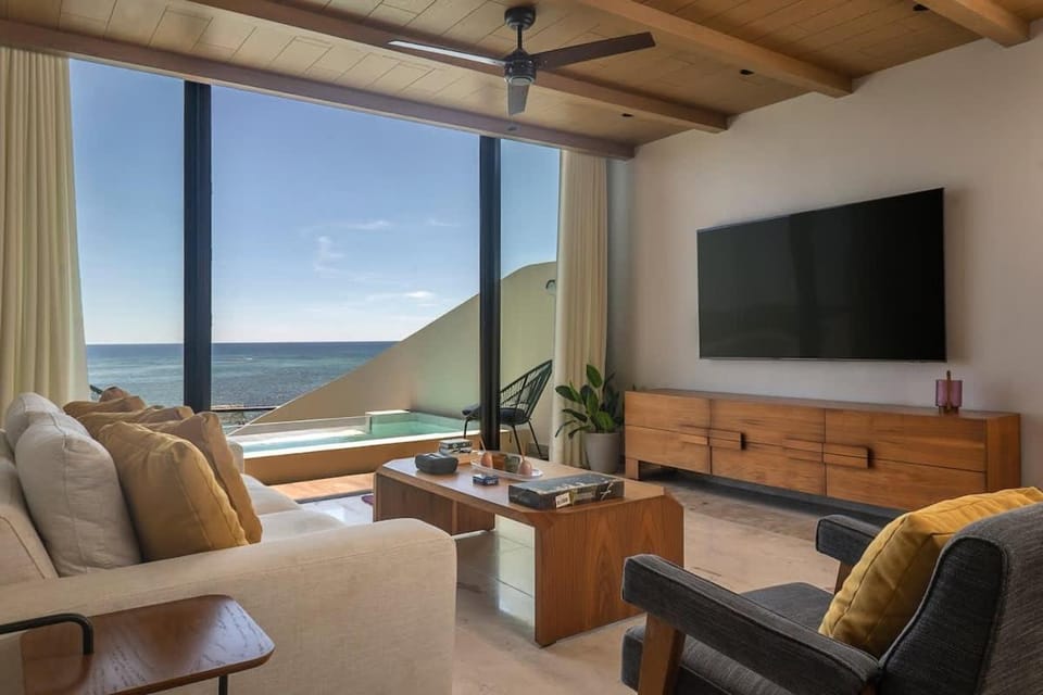 Living room, Sea view