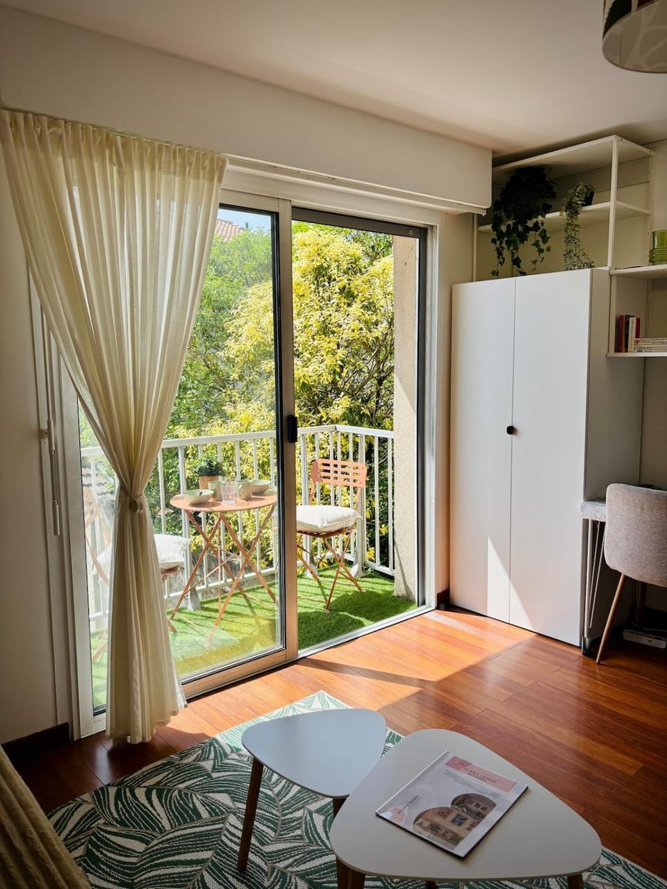 Balcony/Terrace, Garden view