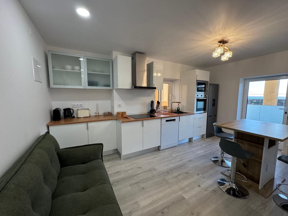Charming Sunset flat Apartment in Madeira District