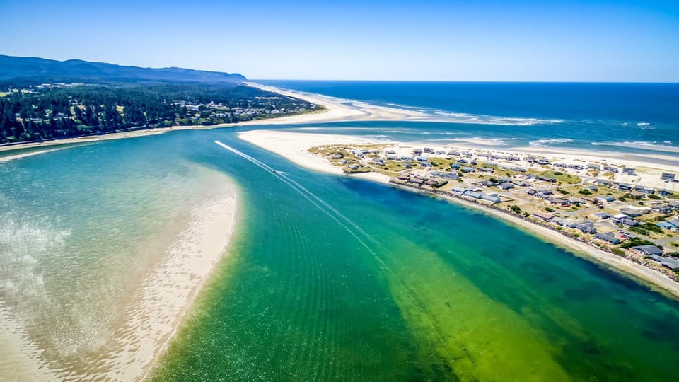 Bridgeview Escape House in Waldport