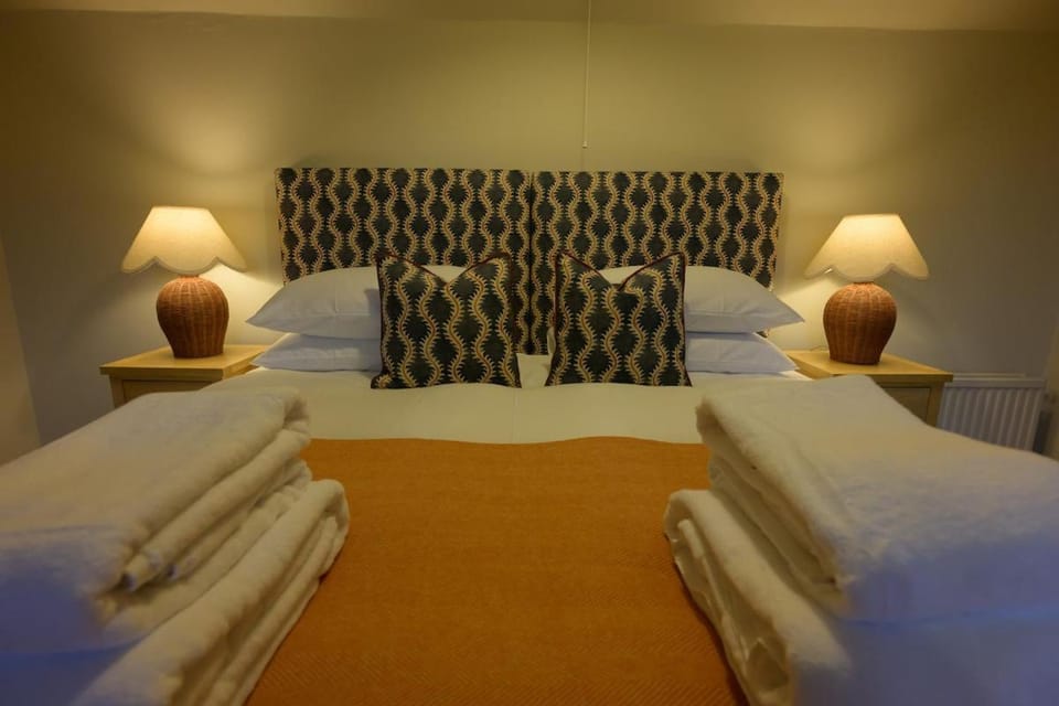 Cragie Cottage- Beautiful Cotswold stone retreat House in Wychavon District