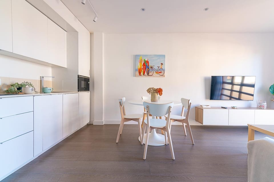 Kitchen or kitchenette, Living room