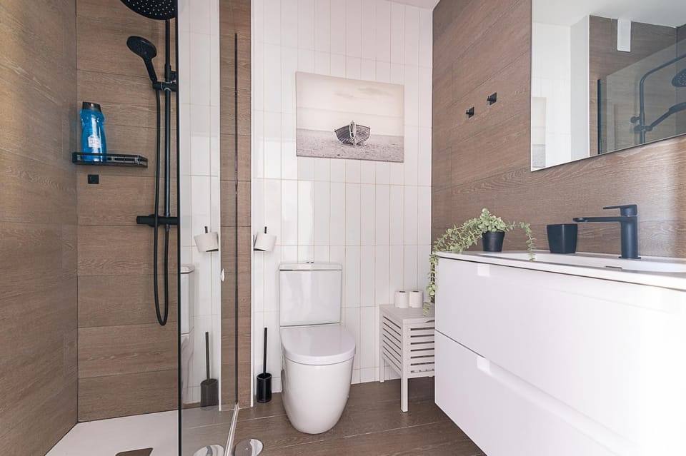 Shower, Bathroom
