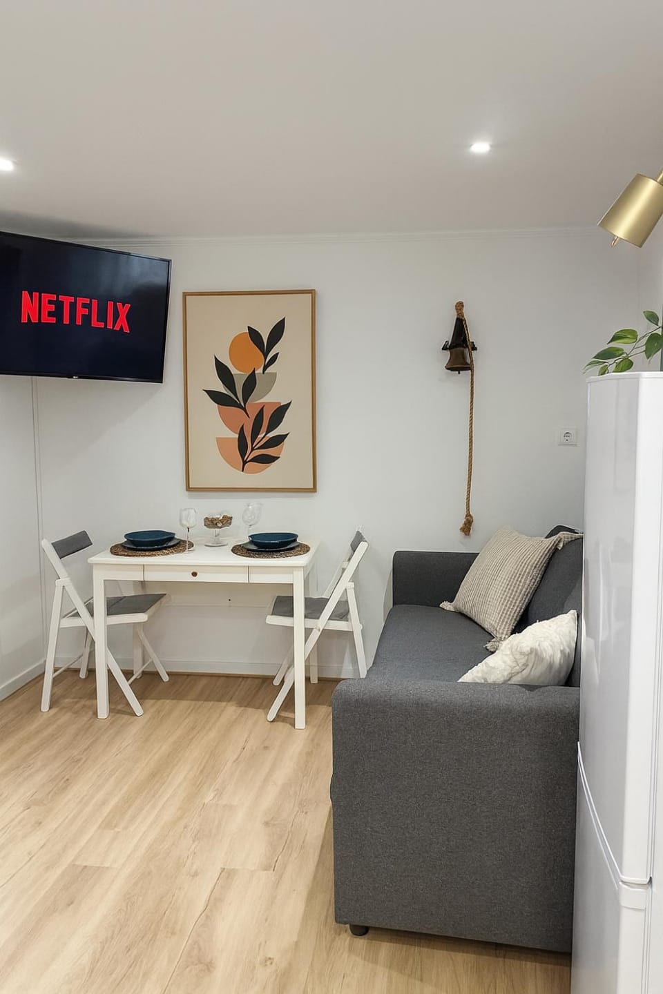 Communal lounge/ TV room, Living room