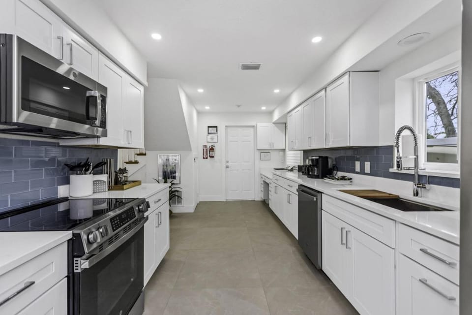 Azule Waterfront Villa with Private Dock House in Indian Rocks Beach
