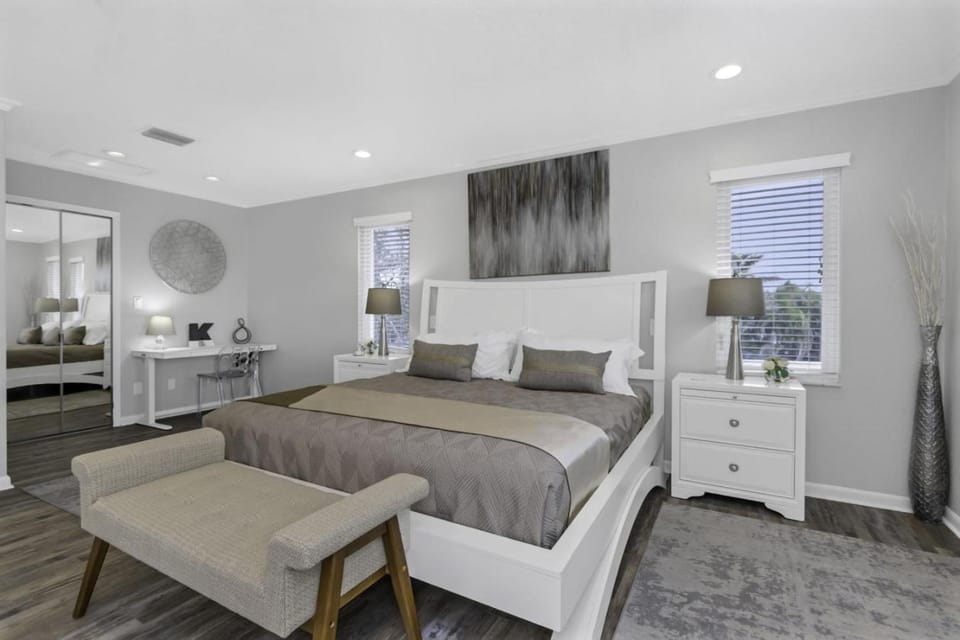 Azule Waterfront Villa with Private Dock House in Indian Rocks Beach